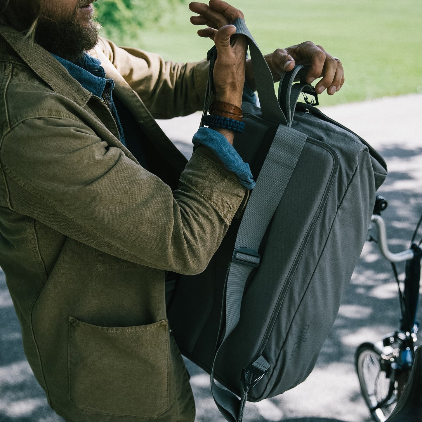 Miles The Duffle Bag 28L (Tarn) - Lifestyle