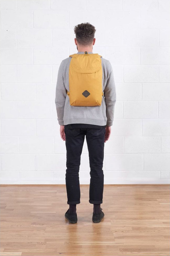 Oli 15L Zip Pack - Size Guide