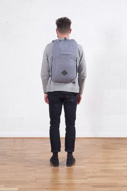 Oli 25L Zip Pack - Size Guide